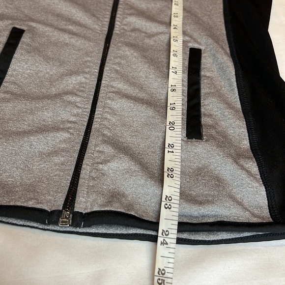 TRUE Religion full zip Hoodie size SP Black and gray - Picture 9 of 11